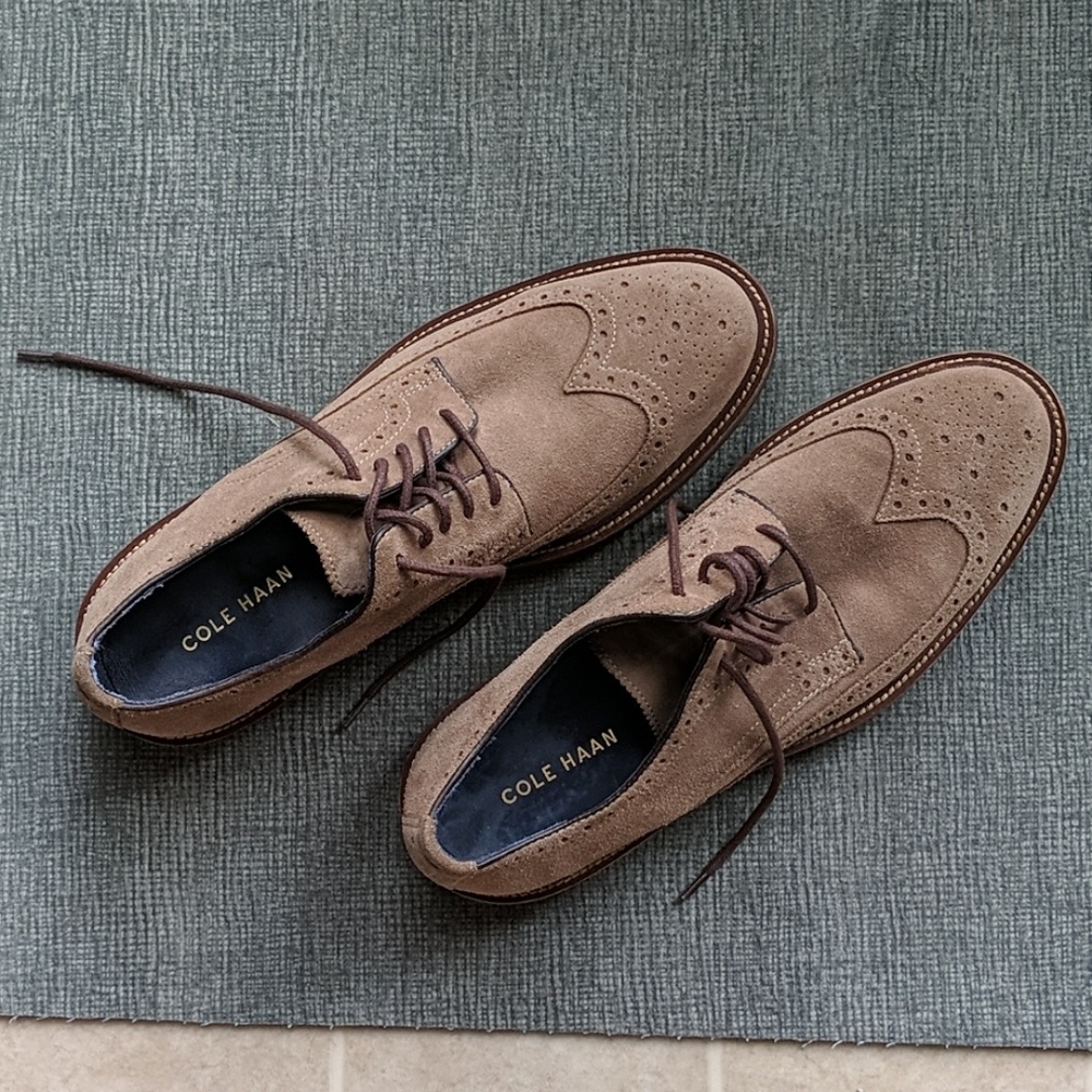 Cole Haan Shoes.  Tan Suede Oxford.  Mens shoes.